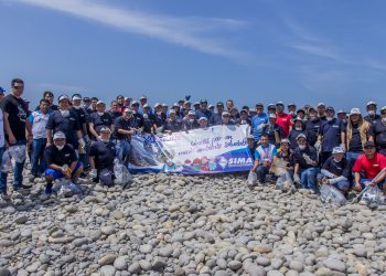 Trabajadores del SIMA realizaron una jornada de  recolección y limpieza en las playas Arenilla y Carpayo