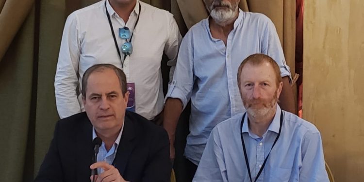 CALAMASUR pide una mayor protección del Calamar Gigante y evitar su depredación de los barcos poteros extranjeros