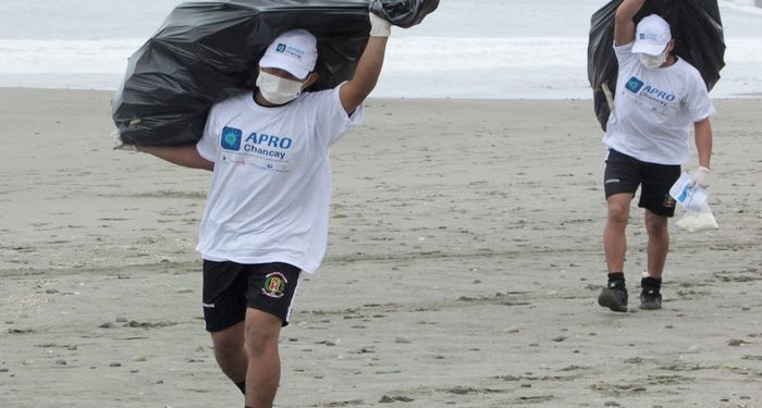 Responsabilidad: APRO Chancay realizó con éxito limpieza de playas