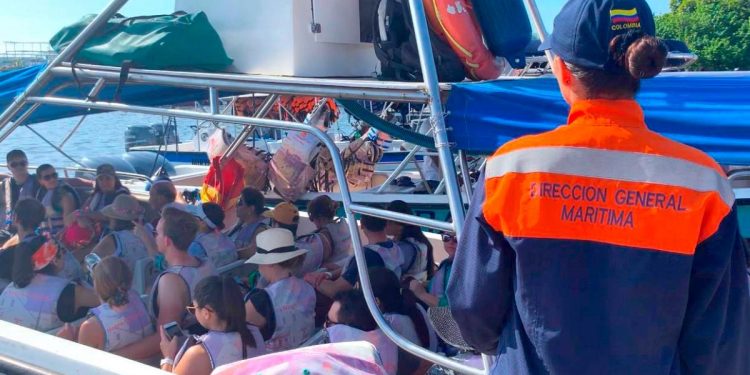 Investigadores del Imarpe recibieron una valiosa capacitación por parte de la DIMAR de Colombia