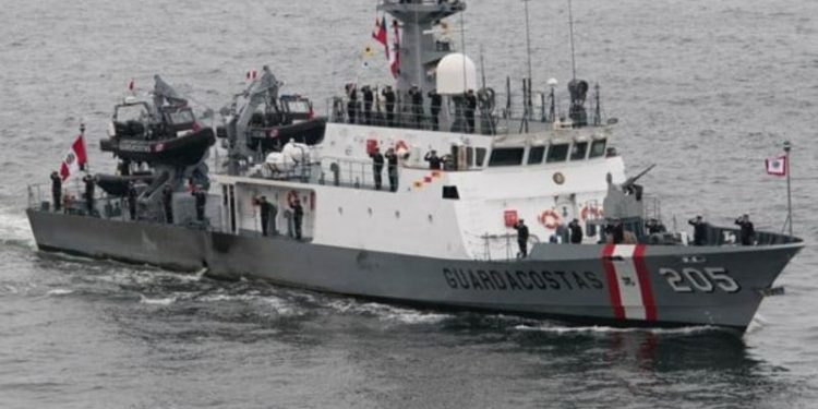 Ministerio de Defensa: embarcaciones chinas se encuentran fuera de las 200 millas peruanas