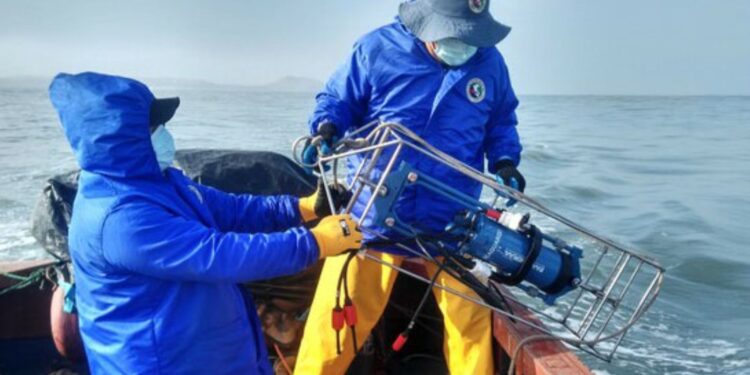 Imarpe analiza calidad de agua en bahías de Huacho, Carquín, Végueta y Chancay