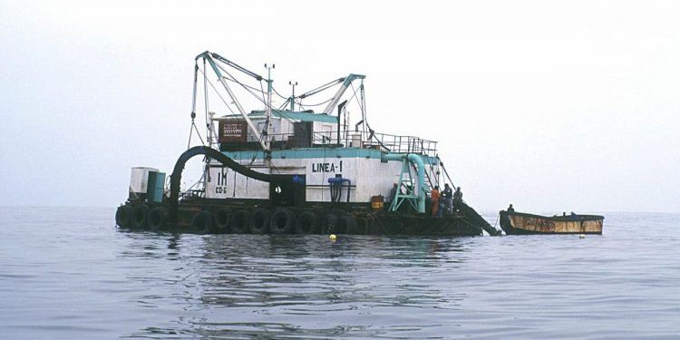 Dorsal de Nasca: se permitirá la pesca hasta los 1.800 metros de profundidad