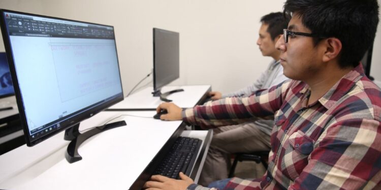 Austral Group hará entrega de 80 becas de capacitación a jóvenes de zonas pesqueras