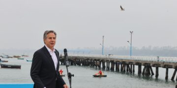 Estados Unidos lanza alianza para combatir pesca ilegal en Perú y Ecuador