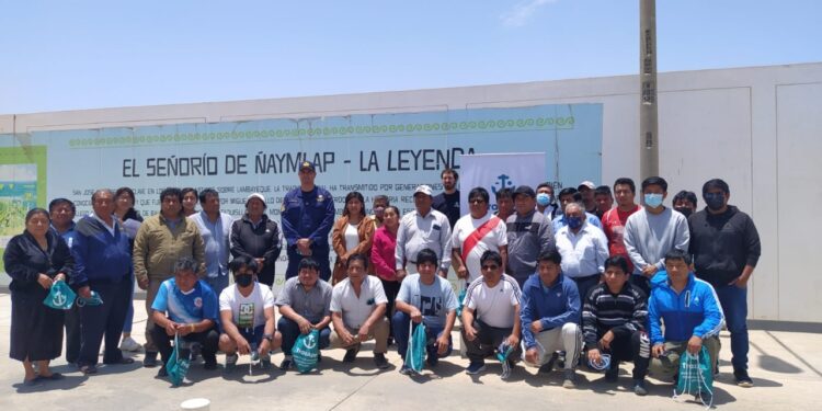 Lambayeque: WWF y la Dicapi impulsan uso del sistema de zarpes electrónicos para naves pesqueras artesanales