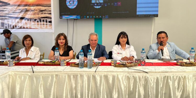 Chiclayo: Grupo de Trabajo de Pesca del Congreso analizó situación del sector en sesión descentralizada