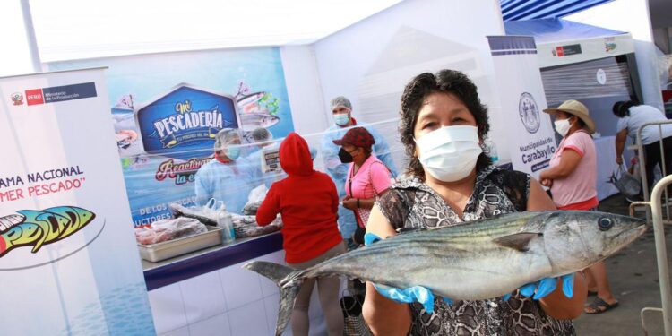 «En 20 años vamos a estar comiendo malaguas y estrellas de mar si no hacemos nada”, advierte biólogo