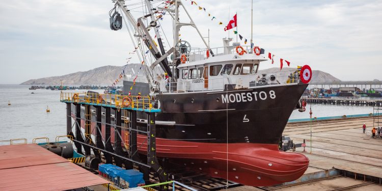 Astillero TASA celebró la botadura de Modesto 8 de la pesquera Niroci