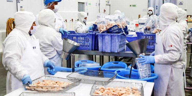 La Sociedad Nacional de Acuicultura y Sanipes firmaron convenio para fortalecer sector langostinero