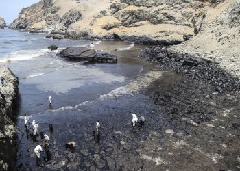 Huaral: Pescadores no pueden realizar sus faenas dos años después del derrame de petróleo