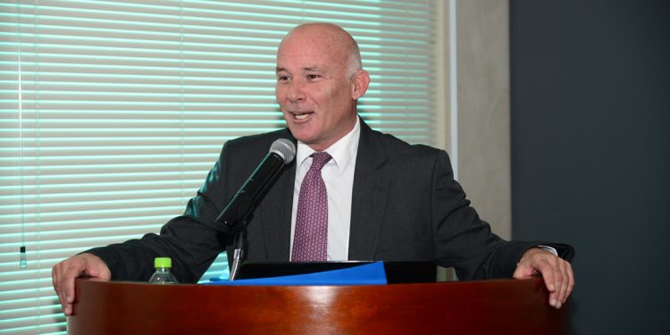 Eduardo Ferreyros, presidente de la SNP: “Si la pesca no hubiera caído, el PBI habría sido positivo”