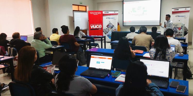 Piura: 40 profesionales pesqueros y acuícolas aprendieron a gestionar la Ventanilla única de Comercio