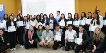 Austral Group: Jóvenes de comunidades pesqueras recibieron becas para progresar en su formación profesional