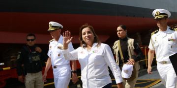 Chimbote: Presidenta Dina Boluarte ‘bautizó’ dos nuevas patrulleras de la Marina