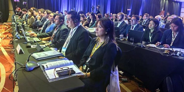 Perú logra que aprueben medidas para garantizar presencia de flota pesquera en aguas internacionales