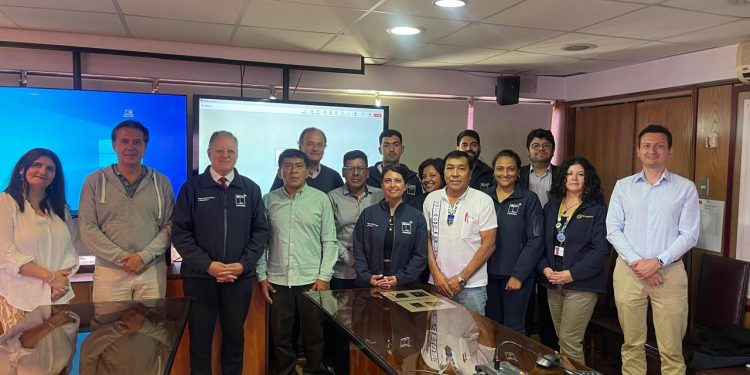 En el marco OROP-PS: Pescadores de Perú visitaron Valparaíso para conocer avances de la pesca artesanal de Chile y normativas que fortalecen la actividad