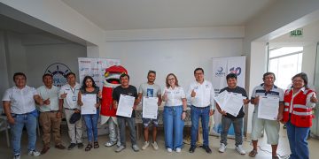 Piura: Sanipes otorga 35 habilitaciones sanitarias a pescadores de embarcaciones artesanales