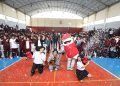 Sanipes nombra a 10 líderes escolares de inocuidad y sensibiliza con teatro a 600 estudiantes en buenas prácticas inocuas