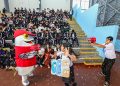 Sanipes nombra 20 líderes escolares de inocuidad y sensibiliza con teatro a 1200 alumnos en 2 colegios promoviendo buenas prácticas inocuas